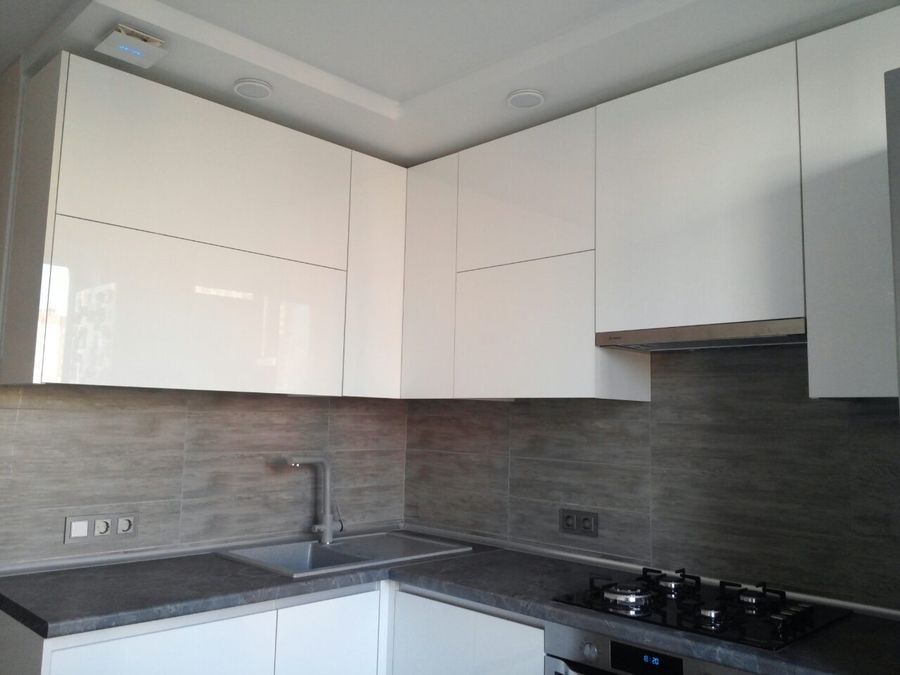 Белый кухонный гарнитур-Кухня из пластика «Модель 361»-фото4